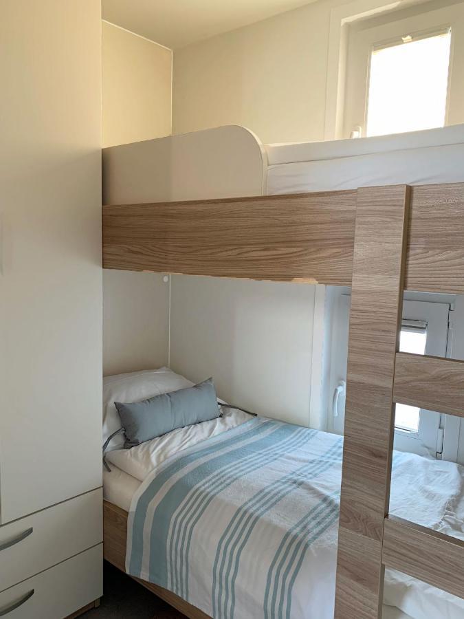 Bonita Houseboat Apartment Portorose Екстериор снимка